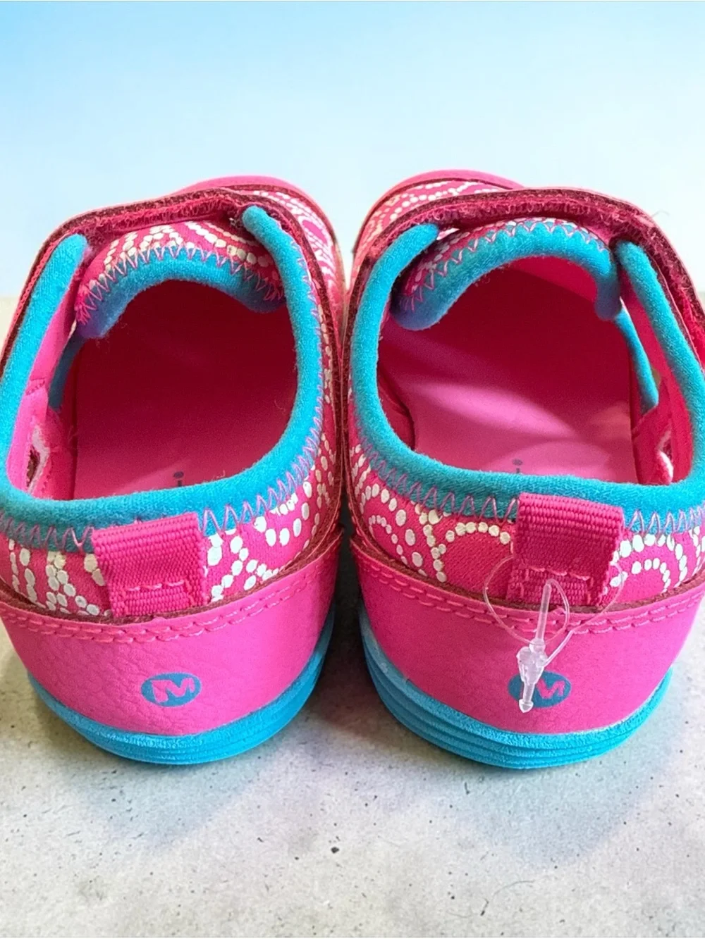 NWOT Merrell  Kid's Bare Steps H2O Chroma Water Shoes Pink Berry Turquoise Size